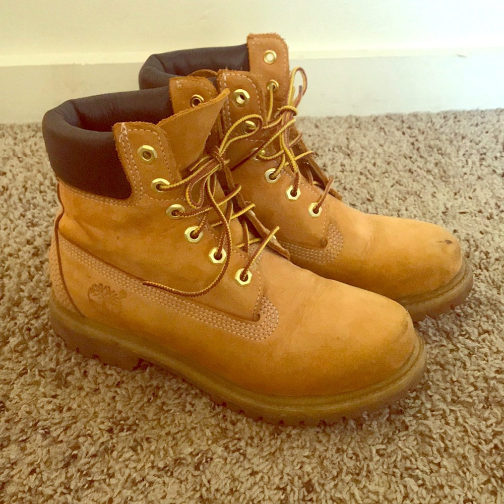 TIMBERLAND ORIGINAL BOOTS - WOMANS SIZE 7
